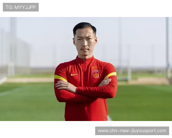 申花队魂吴曦或将续约！更衣室大哥地位稳如泰山，吴曦 申花球迷