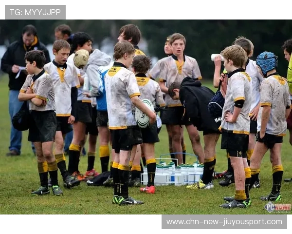 新西兰七人制橄榄球队伍精神风貌积极，新西兰橄榄球lomu